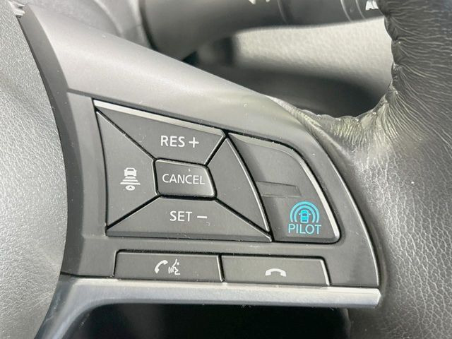 �y�v���p�C���b�g�z�������H�ł̒��������s���y��!!�a�؎��Ə��񑖍s�̃V�[���ŁA�A�N�Z���E�u���[�L�E�X�e�A�����O�������Ő��䂵�A�������^�]�̕��S���y�����Ă���܂���