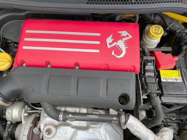 �����X�ł́A�e���[�J�[�̐�p�f�f�e�X�^�[�𓱓��B���Ǝ��i�����e�N�j�J���X�^�b�t���풓���Ă���܂��̂ŁA������̍ۂɂ����S���Ă����p���������܂��B