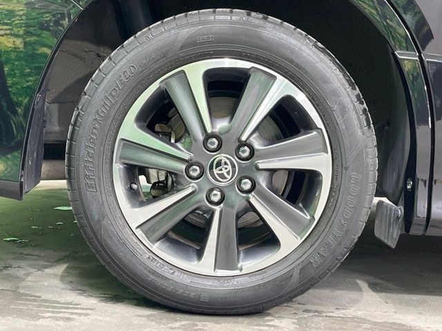 �y�����A���~�z�C�[���z�O�ςɃ}�b�`�����A���~�z�C�[���𑕒����Ă���܂��B�e��A���~�z�C�[����A�X�^�b�h���X�^�C�����戵�����Ă���܂��B���񂲑��k����������