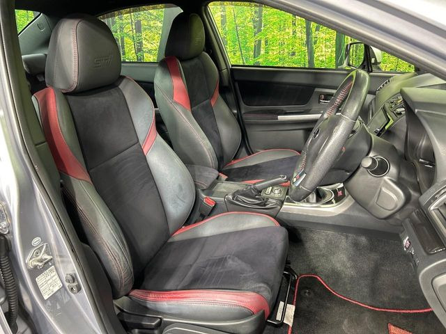 �y�n�[�t���U�[�V�[�g�z�������ƍ���S�n�𗼗������l�C�̃V�[�g���w�ʁE���ʂ̃t�@�u���b�N�f�ނ́A�ʋC���̗ǂ��⊊��ɂ����ɗD��Ă��܂��B�C���╞���ɍ��E���ꂸ���K�ɂ���肢�������܂��B