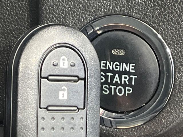 �y�L�[�t���[�V�X�e���z�J�o����|�P�b�g�ɓ��ꂽ�܂܂ł��h�A�̎{���E�������\�ȃX�}�[�g�L�[�𑕔��B�G���W���̃I���E�I�t�����J�M�����o���K�v����������Ƃ��Ă��֗��ł���