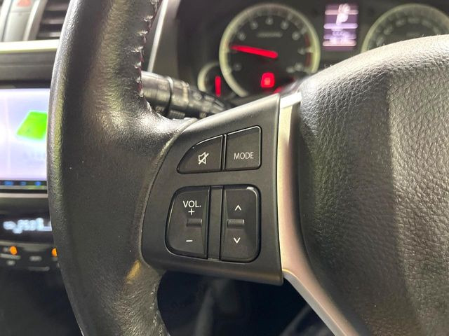 �y�X�e�A�����O�X�C�b�`�z�^�]���A�O������ڐ������炷���ƂȂ��A�I�[�f�B�I���̑��삪�\�ȕ֗��@�\!���S&���K�ȃh���C�u�����o���Ă���܂���