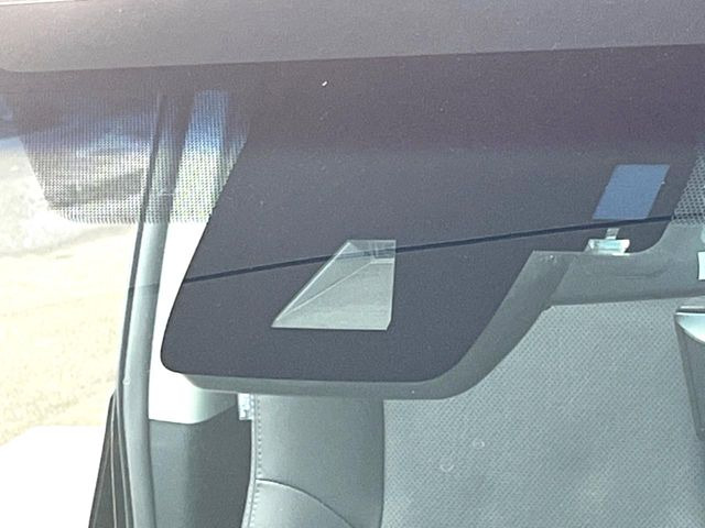 �y�v���N���b�V���Z�[�t�e�B�z�O���̎ԗ��������m���A�Փ˂������Ȏ��͌x��Œ��ӂ𑣂��A�u���[�L�𓥂ޗ͂��T�|�[�g�B�u���[�L�𓥂߂Ȃ������ꍇ�͏Փ˔�Q�y���u���[�L���쓮�A�Փˉ�����T�|�[�g���܂��B