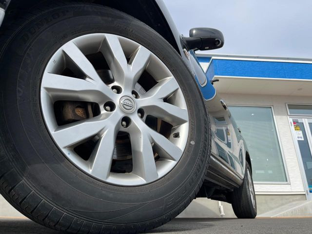 �y����18�C���`�A���~�z�C�[���z�O�ςɃ}�b�`���������A���~�z�C�[���𑕒����Ă���܂��B�e��ЊO�A���~�z�C�[����A�X�^�b�h���X�^�C�����戵�����Ă���܂��B���񂲑��k����������