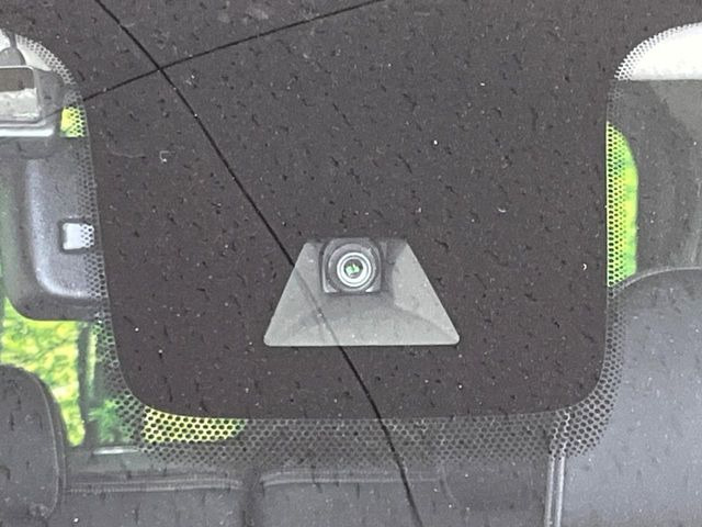 �y�O�He-Assist�z���s���ɑO���̎ԗ�����F�����A�Փ˂������Ȏ��͌x��ƃu���[�L�ŏՓˉ���Ɣ�Q�y�����A�V�X�g�B�����S�Ƀh���C�u�����y���݂��������܂��B