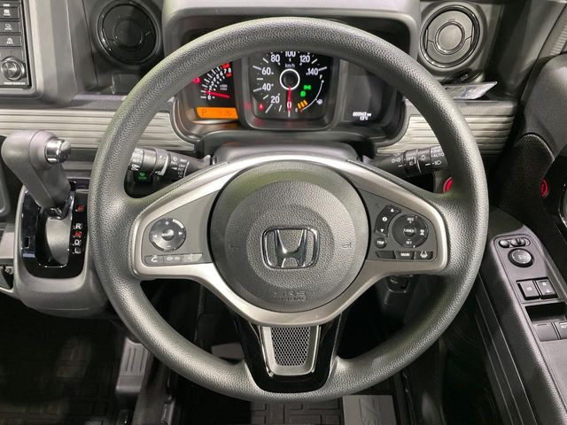 �y�X�e�A�����O�X�C�b�`�z�^�]���A�O������ڐ������炷���ƂȂ��A�I�[�f�B�I���̑��삪�\�ȕ֗��@�\!���S&���K�ȃh���C�u�����o���Ă���܂���