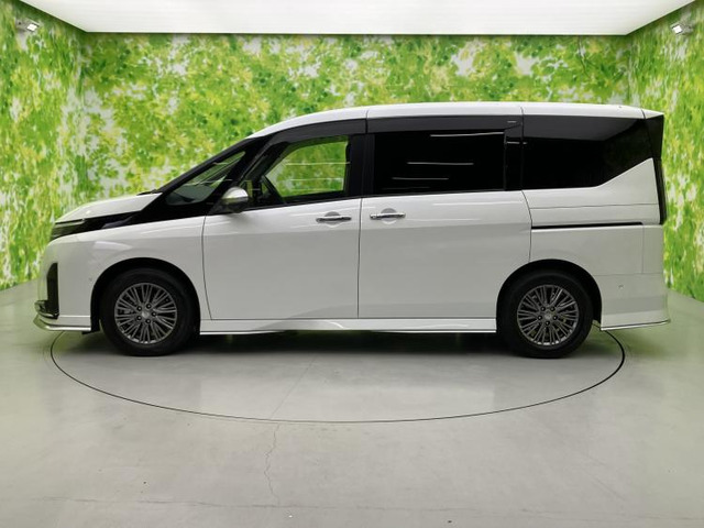 セレナ1.4 e-POWER AUTECH