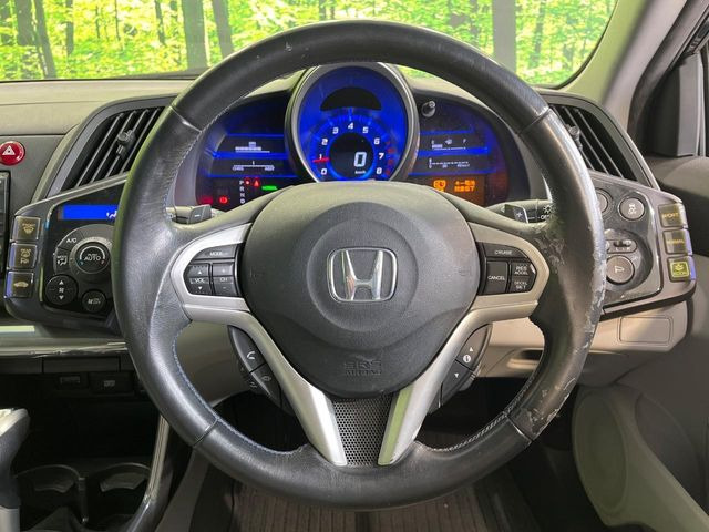 �y�����v�����X�e�A�����O�z�㎿�Ȋv���g�p���邱�ƂŁA��ɂ����������݂ƂĂ��^�]���₷���n���h���ł���