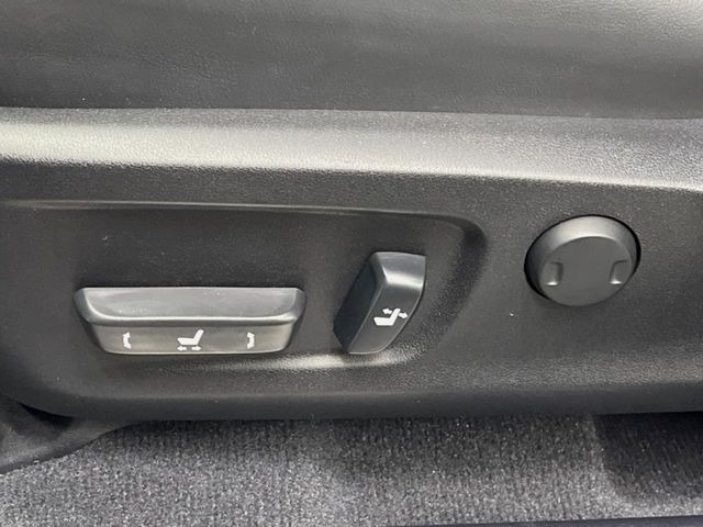 �y�p���[�V�[�g�z�X�C�b�`��ŊȒP�ɃV�[�g�̔��������\!�d��������͂�����܂���!���K�ȃV�[�g�|�W�V�����ɃZ�b�g���āA���K�ȃh���C�u�����y���݂��������B