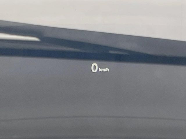 ���w�b�h�A�b�v�f�B�X�v���C:���݂̑��x�⑖�s�����f�W�^���\���ŉ^�]�ȑO���̃K���X�ɓ��e!�^�]���A���������炳���K�v�ȏ����m�F�ł���̂łƂ��Ă��֗��ň��S!