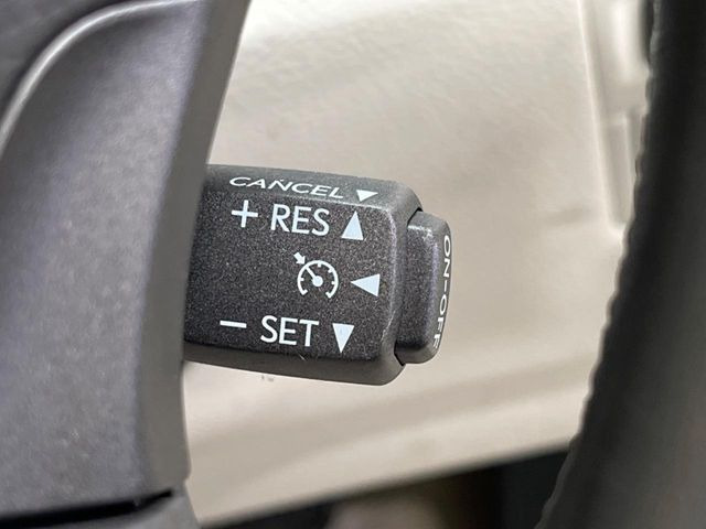 �y�N���[�Y�R���g���[���z�������H�����N���N���s�B�A�N�Z���𗣂��Ă���葬�x�ő��s���ł��A�������^�]���̕��S���y��!�����E�������ȒP�ȃX�C�b�`����Œ����ł��܂��B