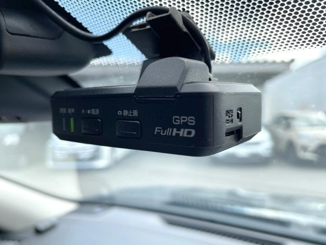 �y�h���C�u���R�[�_�[�z�h���C�u���R�[�_�[����!���s���͂������A������^�]�⎖�̂ɑ��������ہA�f���ŋL�^���A����̃��X�N�ɔ����܂��B���L�^�pSD�J�[�h�͂��q�l�����g�ł��������������K�v������܂��B