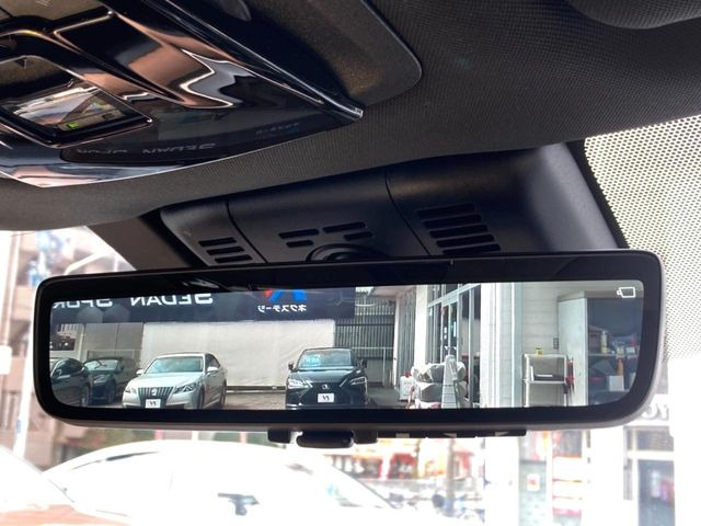 �y�f�W�^���C���i�[�~���[�z��Ȃ̑傫�ȉו��⓯��҂Ō�����m�F���Â炢���ł����S!�J�������B�e�����ԗ�����̉f�������[���~���[���ɕ\���B�N���A�Ȏ��E�ŏ󋵂̊m�F���\�ł�!