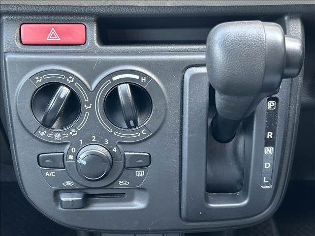 �F�l�̂����X�A�y�X�}�C���X�^�b�t�ꓯ���҂����Ă���܂�!���Ј�x�A�����X����������