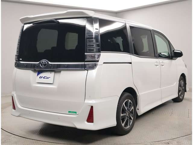 ヴォクシー2.0 ZS