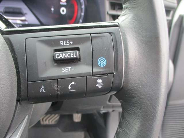 ノートオーラ1.2 G 90周年記念車