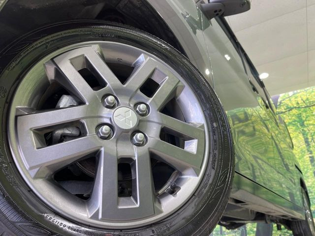 �y����15�C���`�A���~�z�C�[���z�O�ςɃ}�b�`���������A���~�z�C�[���𑕒����Ă���܂��B�e��ЊO�A���~�z�C�[����A�X�^�b�h���X�^�C�����戵�����Ă���܂��B���񂲑��k����������