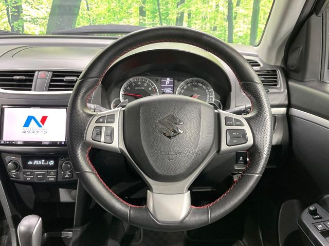 �y�����v�����X�e�A�����O�z�㎿�Ȋv���g�p���邱�ƂŁA��ɂ����������݂ƂĂ��^�]���₷���n���h���ł���