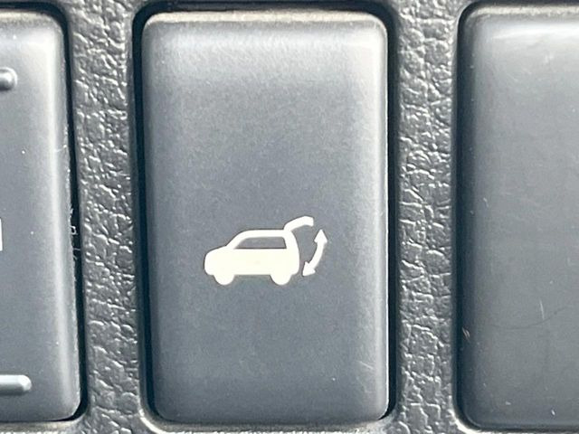 �y�p���[�o�b�N�h�A�z�X�}�[�g�L�[��^�]�Ȃ̃{�^�������������Ń��A�Q�[�g�������ŊJ���܂�!�ו��������Ă��鎞��A�����ʒu�ɂ���o�b�N�h�A��߂�ۂɕ֗��ȋ@�\�ł���