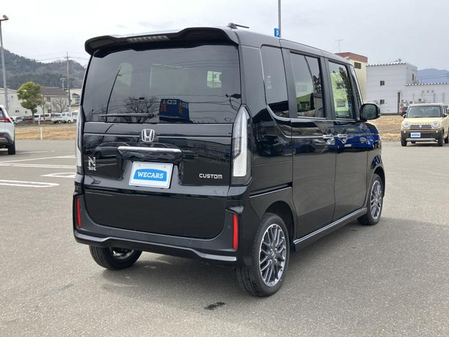 N-BOXカスタムターボ 4WD