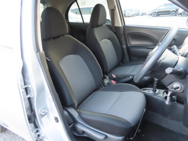 �t�����g�V�[�g����ԗǍD�ł���B�傫�ȉ�����Ȃ��A���S�ł��B����S�n�������ł���B