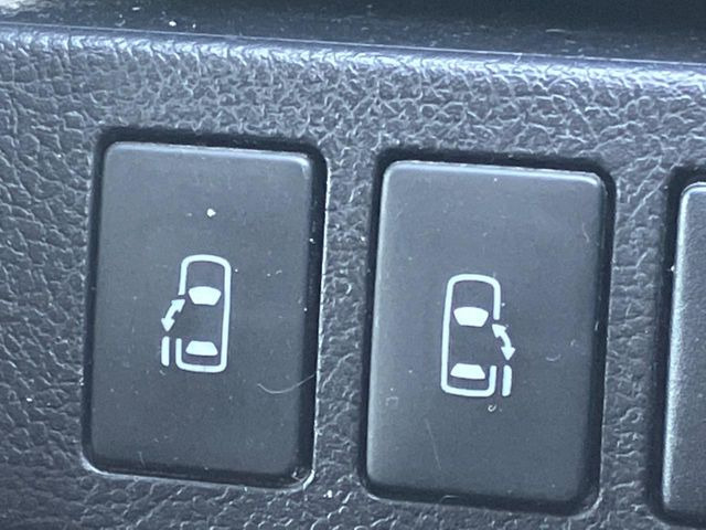 �y�����p���[�X���C�h�h�A�z�X�}�[�g�L�[��^�]�Ȃ̃X�C�b�`�Ō�ȗ����X���C�h�h�A�̊J���\���d��������͂����ăh�A���J����K�v�������A�����Ȃ��q�l�ł��ȒP�ɊJ���߂ł����K�ł���