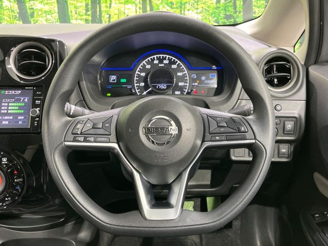 �y�X�e�A�����O�X�C�b�`�z�^�]���A�O������ڐ������炷���ƂȂ��A�I�[�f�B�I���̑��삪�\�ȕ֗��@�\!���S&���K�ȃh���C�u�����o���Ă���܂���