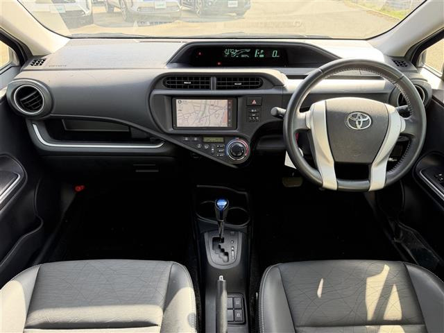 アクア1.5 G ブラックソフトレザーセレクション