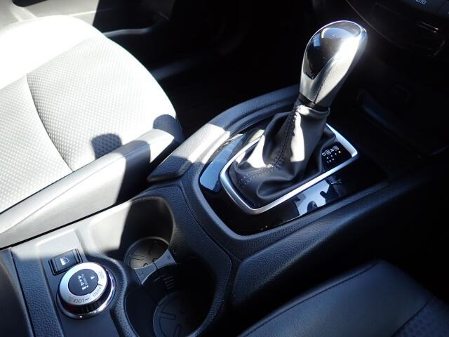 �V�t�g�m�u�̓X�����Ȃ��A���ꂢ�ȏ�Ԃł��B���ł��G��镔�������ꂢ���Ƒ�؂ɏ���Ă������Ƃ�������܂���B