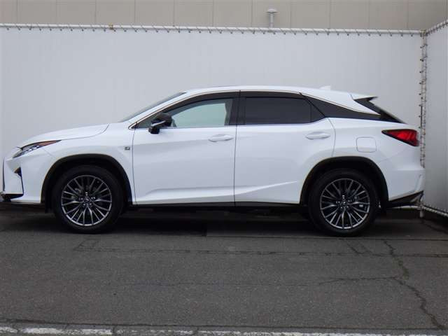 RX300 Fスポーツ 4WD