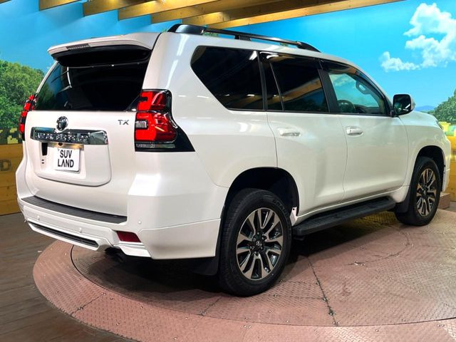 ☆全国のネクステージからお取り寄せが可能※!遠方の店舗に展示してあるクルマが気になる場合も、最寄りの店舗でご覧いただくことが可能です!是非私たちに要望をお聞かせください!※別途費用