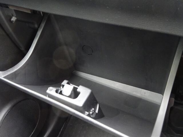 �Ԍ��ؓ��ꓙ���ވꎮ�����[�ł���O���[�u�{�b�N�X