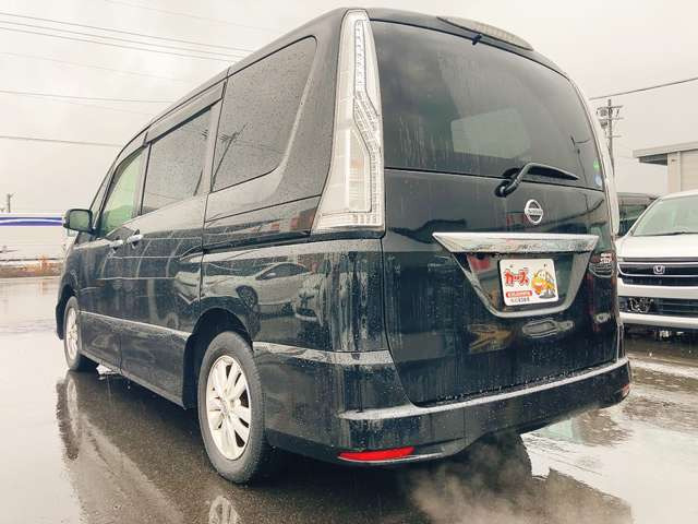 当店では軽自動車から普通車まで幅広くオールメーカーの車種・色・グレードを豊富に揃えております。