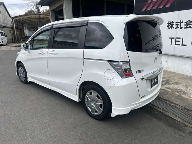 フリードハイブリッド1.5 ジャストセレクション+