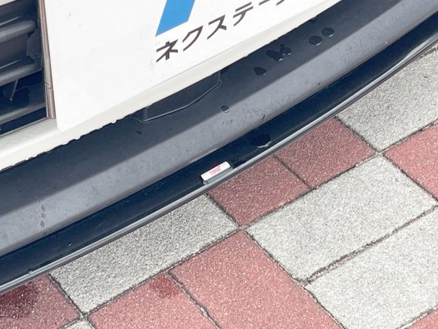 �ySTI�G�A���p�b�P�[�W�z�t�����g�E�T�C�h�E���A��STI�̃G�A���œ���B�O�ς̃X�|�[�e�B�[�����ۗ������Ă���邾���łȂ��A�������s���̋�̓o�����X���œK�����Ă���܂��B