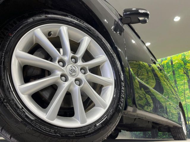 �y����17�C���`�A���~�z�C�[���z�O�ςɃ}�b�`���������A���~�z�C�[���𑕒����Ă���܂��B�e��ЊO�A���~�z�C�[����A�X�^�b�h���X�^�C�����戵�����Ă���܂��B���񂲑��k����������