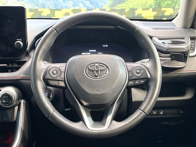 �y�����v�����X�e�A�����O�z�㎿�Ȋv���g�p���邱�ƂŁA��ɂ����������݂ƂĂ��^�]���₷���n���h���ł���