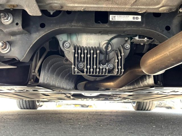 ����肪���ꂢ�Ȃ����ɁA�h�K���H�̎{�H���I�X�X���B�~��n��͂������A���ݕ��ɂ��Z���̕���A��Ń}�����E�E�B���^�[�X�|�[�c���������ɂ��D�]���������Ă���܂��B