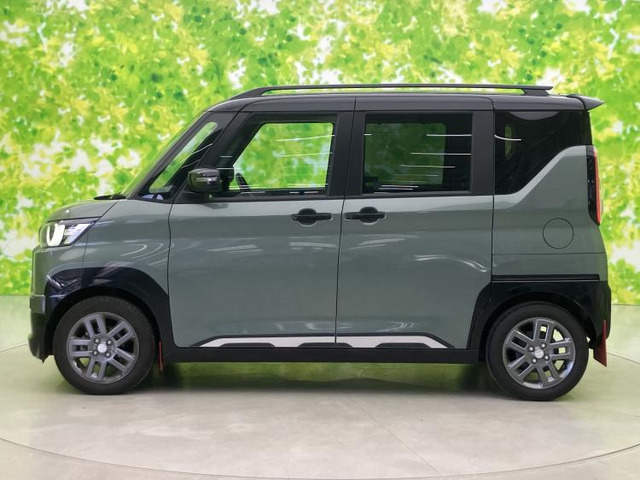 デリカミニT プレミアム 4WD