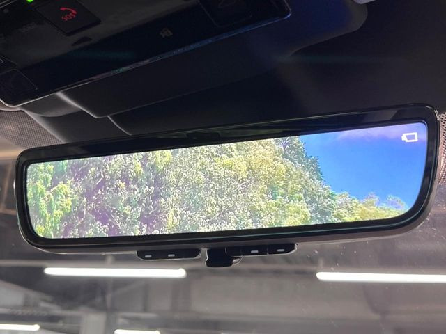 �y�f�W�^���C���i�[�~���[�z��Ȃ̑傫�ȉו��⓯��҂Ō�����m�F���Â炢���ł����S!�J�������B�e�����ԗ�����̉f�������[���~���[���ɕ\���B�N���A�Ȏ��E�ŏ󋵂̊m�F���\�ł�!