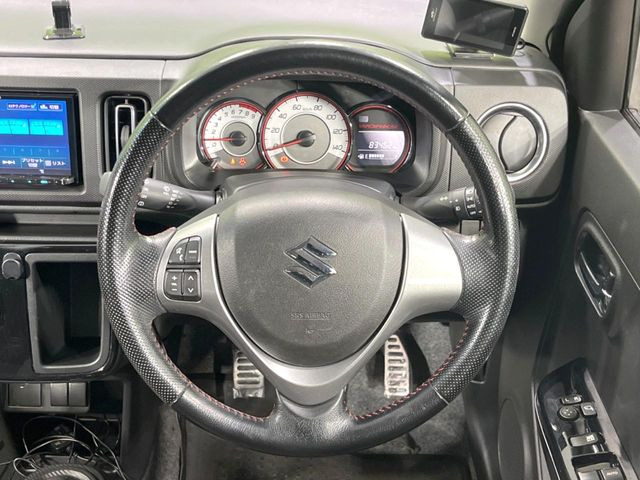 �y�����v�����X�e�A�����O�z�㎿�Ȋv���g�p���邱�ƂŁA��ɂ����������݂ƂĂ��^�]���₷���n���h���ł���