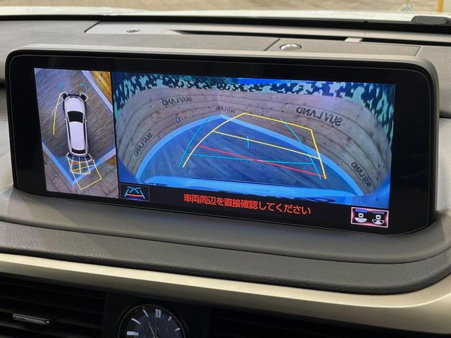 �y�p�m���~�b�N�r���[���j�^�[�z��p�̃J�����ɂ��A�ォ�猩���낵���悤�Ȏ��_��360�x�N���}�̎��͂��m�F���邱�Ƃ��ł��܂������p�������m�F���₷���A�����ꏊ�ł̐؂�Ԃ��⒓�Ԃ��X���[�Y�ɍs���܂��B