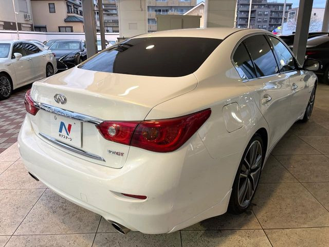 ☆全国のネクステージからお取り寄せが可能※!遠方の店舗に展示してあるクルマが気になる場合も、最寄りの店舗でご覧いただくことが可能です!是非私たちに要望をお聞かせください!※別途費用