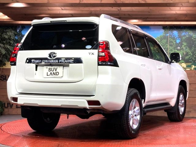 ☆全国のネクステージからお取り寄せが可能※!遠方の店舗に展示してあるクルマが気になる場合も、最寄りの店舗でご覧いただくことが可能です!是非私たちに要望をお聞かせください!※別途費用