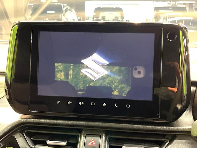 �y���[�J�[����9�^�i�r�z�C���e���A�ɗn�����ރX�^�C���b�V���ȁu��p�݌v�v���[�J�[�i�r�𑕔��􎋔F���⑀�쐫�ȂǊ�{���\�ɂ��D��A���㎿�ȃJ�[���C�t�����y���݂��������܂��B