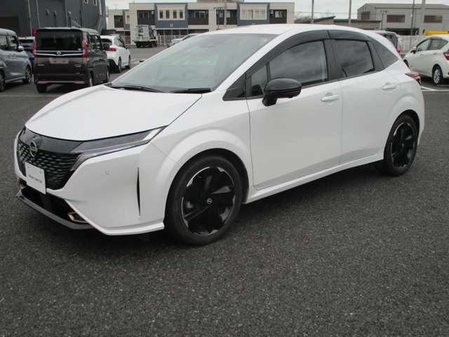 ノートオーラ1.2 G 90周年記念車