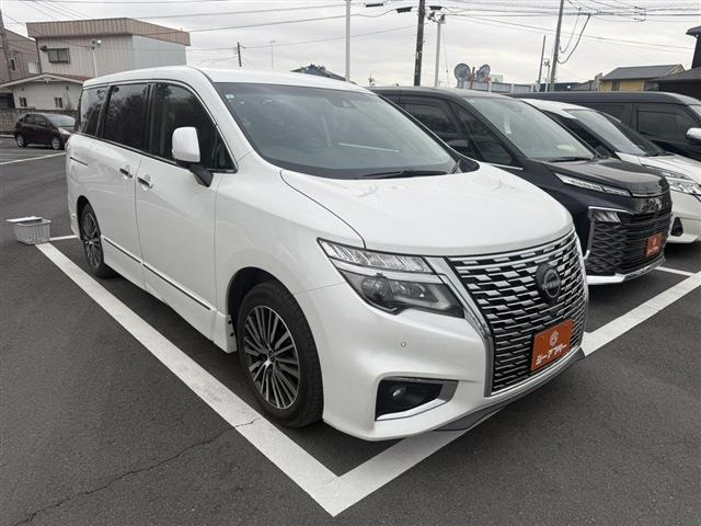 エルグランド(日産) 2.5 250ハイウェイスターS　禁煙車 純正ナビ バックカメラ フルセグ 中古車画像