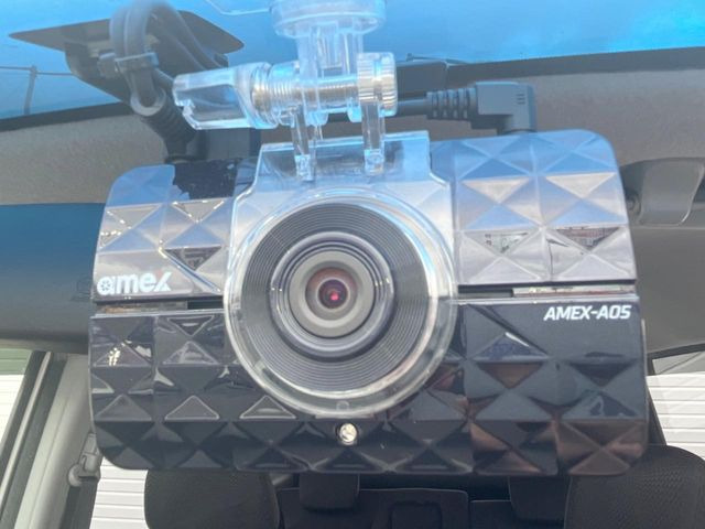 �y�h���C�u���R�[�_�[�z�h���C�u���R�[�_�[����!���s���͂������A������^�]�⎖�̂ɑ��������ہA�f���ŋL�^���A����̃��X�N�ɔ����܂��B���L�^�pSD�J�[�h�͂��q�l�����g�ł��������������K�v������܂��B