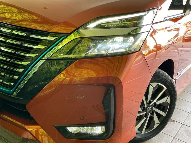 �yLED�w�b�h���C�g�z���V����ԑ��s�����ǍD�Ȏ��E���m�ۂ����S���ĉ^�]�ł��鍂�P�xLED�w�b�h���C�g�𑕔�!�_�����x�������A����d�͂��}�����Ă��܂��B