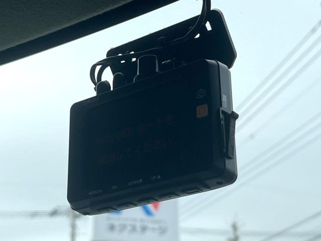 �y�h���C�u���R�[�_�[�z�h���C�u���R�[�_�[����!���s���͂������A������^�]�⎖�̂ɑ��������ہA�f���ŋL�^���A����̃��X�N�ɔ����܂��B���L�^�pSD�J�[�h�͂��q�l�����g�ł��������������K�v������܂��B